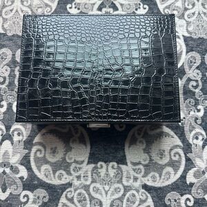 Diff Eyewear Brand Frames Case- 4 pairs